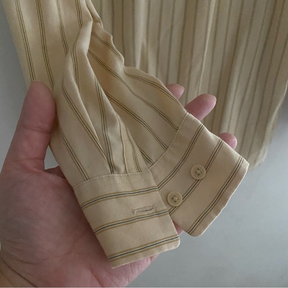 Uniqlo stripe button up shirt - Picture 4 of 6